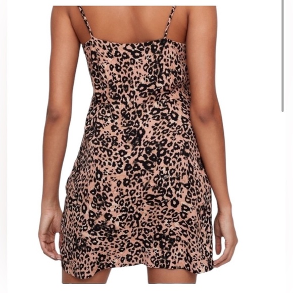 Wilfred Isabelle Leopard Print Mini Dress with pockets  - Tan and Black - Picture 5 of 5